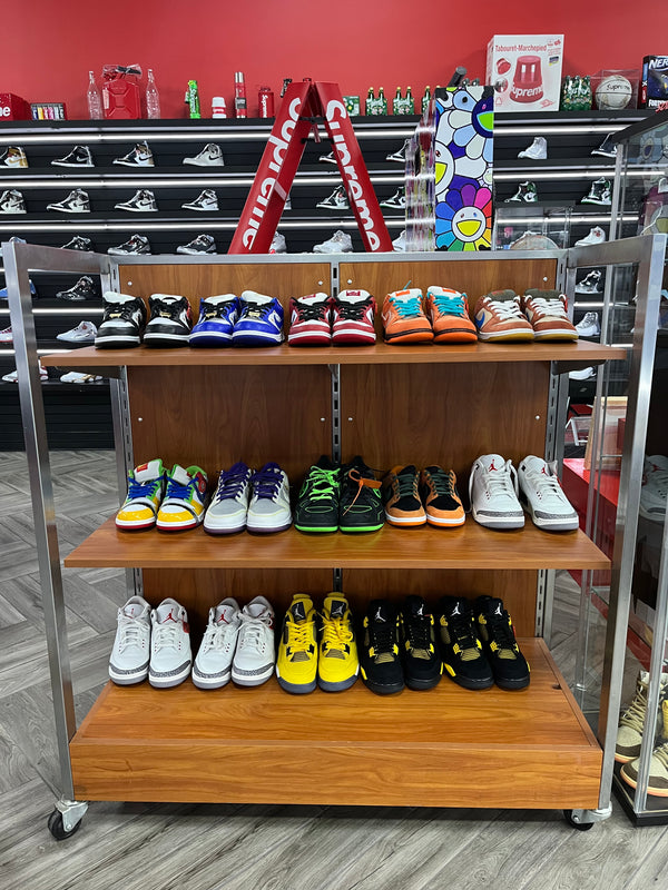 Soleseekers is now selling lightly used shoes!!